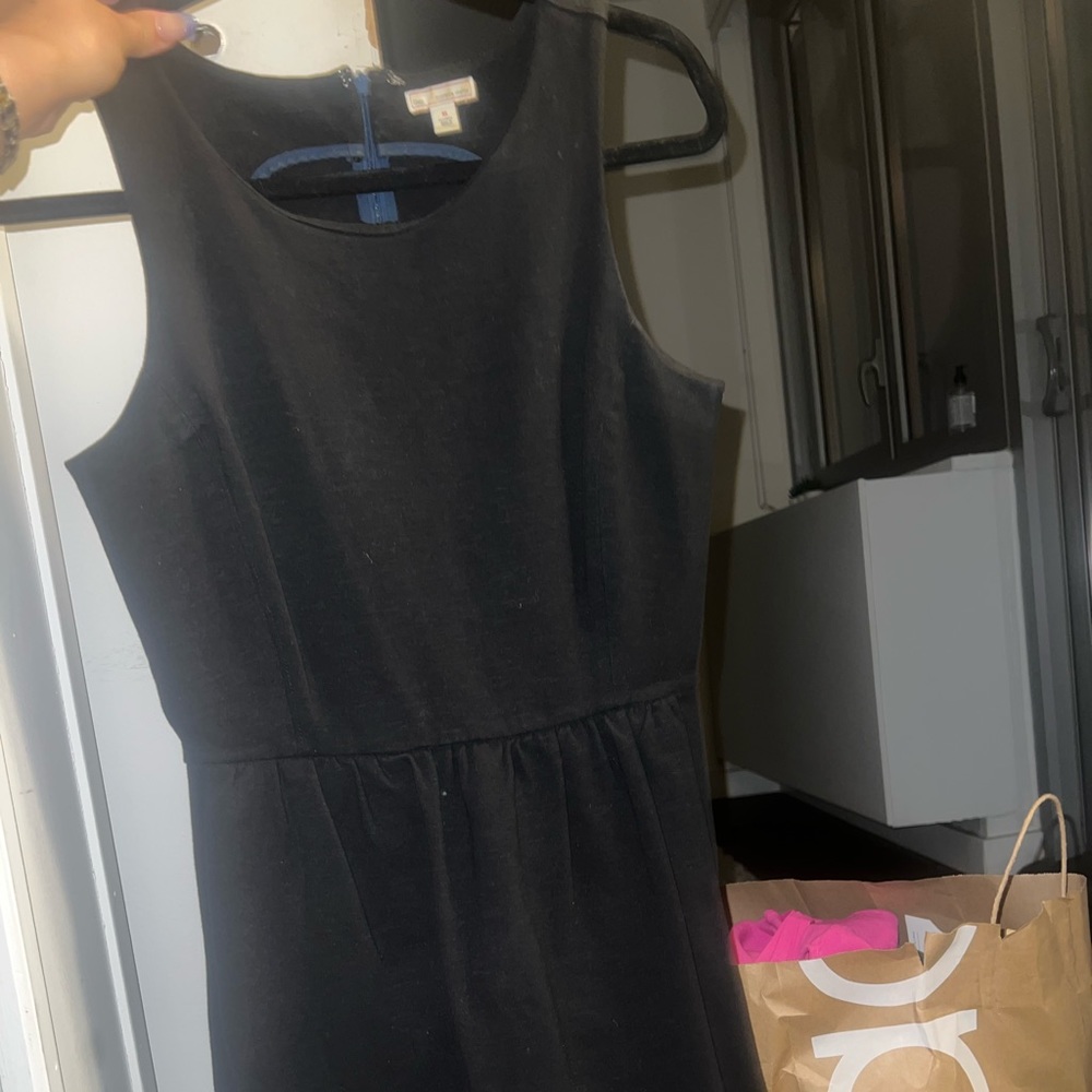 GAP black dress